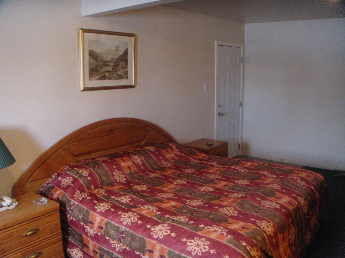 Welcome Traveller Motel Kingston Bagian luar foto
